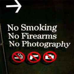 Sur la porte du 6th Floor Museum, Dallas, Texas 2000